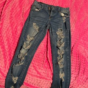 very nice ripped skinny jeans